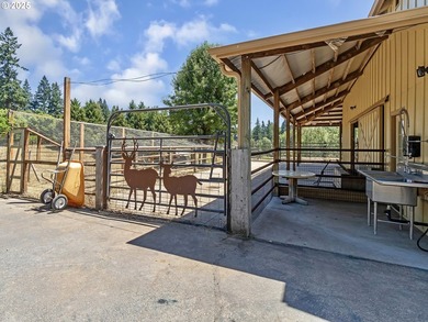 Deer Creek Estate: A rare sanctuary offering main-level living - photo 43