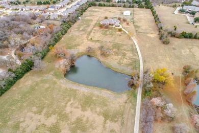 Fabulous private & scenic 12.5+ acres with 3903 sq. ft beautiful - photo 2