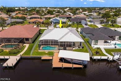 GULF ACCESS, CUSTOM BUILT HOME. COVERED 10,000-LB BOAT LIFT - photo 4