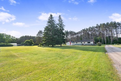 Muskegon River Home For Sale in Evart Michigan