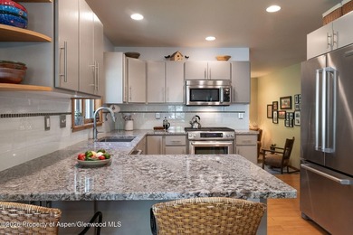 Views, Space & No HOA This Glenwood Springs home checks a lot of - photo 12