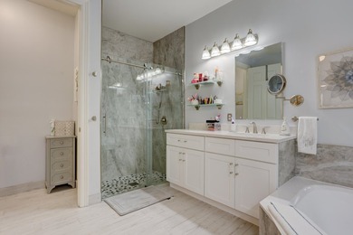 Rarely available Lake Front pool home in a GL Homes gated - photo 17