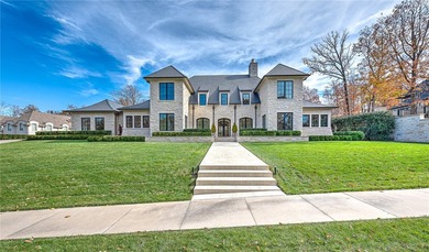 One of a kind, stunning Custom Built 6800+/- sq ft Estate Home - photo 1