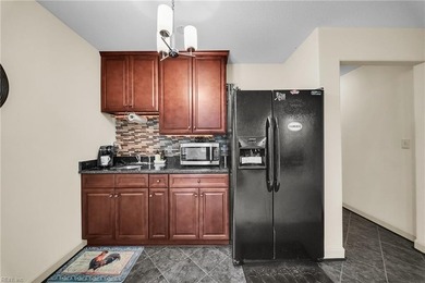 Not every home can offer over 4 acres of privacy, more than 5 - photo 24