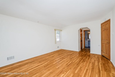 Extra large 2 family high ranch located in the desirable New - photo 25