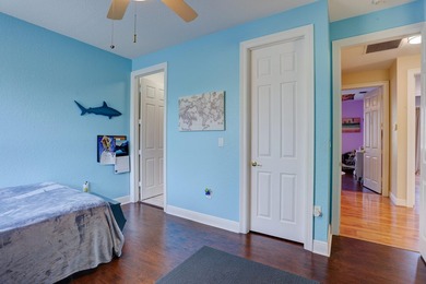 Rarely available Lake Front pool home in a GL Homes gated - photo 26