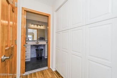 Extra large 2 family high ranch located in the desirable New - photo 26