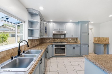 Beautifully remolded two-story home offering 4 bedrooms, 2 1/2 - photo 27