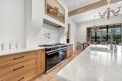 One of a kind, stunning Custom Built 6800+/- sq ft Estate Home - photo 8