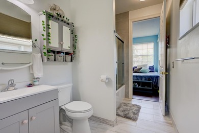 Rarely available Lake Front pool home in a GL Homes gated - photo 28