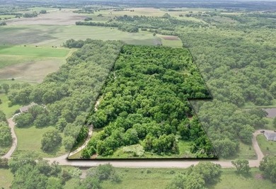 SECLUDED 16 AC RETREAT NEAR POMONA LAKE! Escape to the peace and - photo 32