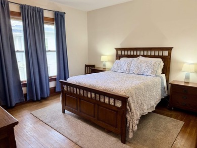 Perfectly positioned on historic Lake Avenue, just one block - photo 34