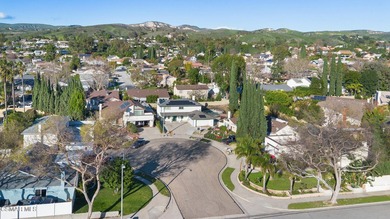 Beautifully remolded two-story home offering 4 bedrooms, 2 1/2 - photo 36