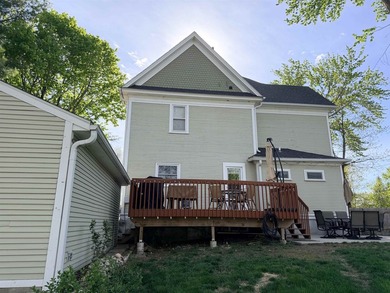 Perfectly positioned on historic Lake Avenue, just one block - photo 42