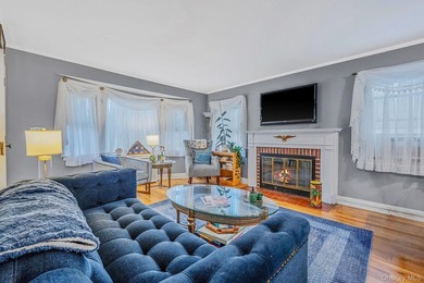 Welcome to the sought after Briarcliff community in Merrick! - photo 4