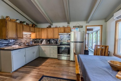 Enjoy lakefront living at its finest on beautiful Harris Brake - photo 6