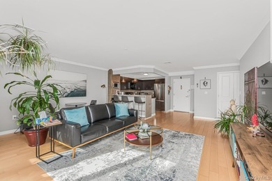Welcome to 1490 Outlook Ave 1D at Sunset Cove! Immaculate 2 - photo 3
