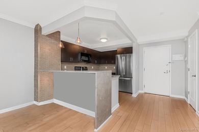 Welcome to 1490 Outlook Ave 1D at Sunset Cove! Immaculate 2 - photo 5