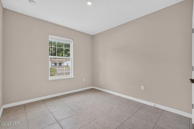 Why wait to build when you can move right into this - photo 4