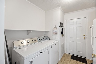 Discover the perfect blend of privacy, land, and convenience - photo 12