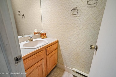 Welcome to Crestwoods Village, a lovely townhouse community in - photo 14