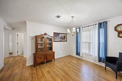 Discover the perfect blend of privacy, land, and convenience - photo 15