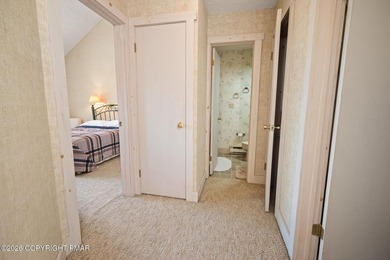 Welcome to Crestwoods Village, a lovely townhouse community in - photo 17