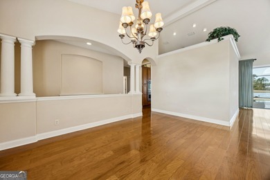 This Arthur Rutenberg custom home offers quality craftsmanship - photo 18
