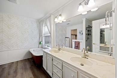 Discover the perfect blend of privacy, land, and convenience - photo 19