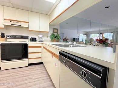 Location, Location!! Pool Villa 2713 just listed for sale at - photo 20