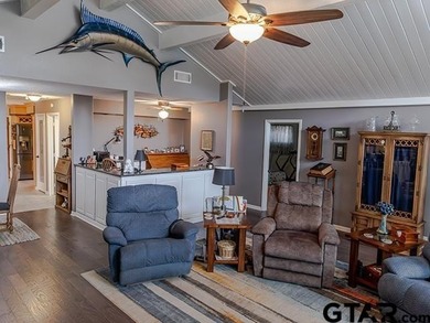 Stunning retreat (two homes) on Lake Jacksonville (1922 sq.ft - photo 27