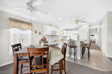 TURNKEY/FURNISHED 3 bedroom, 2 bath manufactured home in the 55+ - photo 10