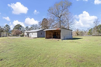 Discover the perfect blend of privacy, land, and convenience - photo 33
