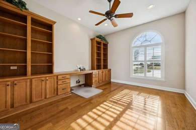 This Arthur Rutenberg custom home offers quality craftsmanship - photo 36
