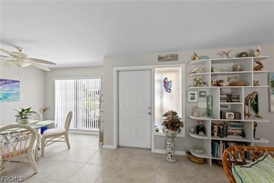 Picture-perfect single-family home with a tropical vibe - photo 5