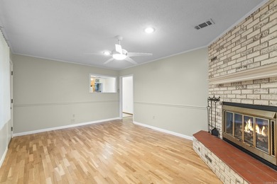 Great multigenerational living possibilities, or rent one and - photo 6