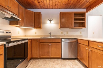 This charming, southeast side salt box with it's flexible floor - photo 12