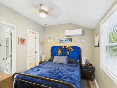 Bring offers, will consider reasonable offers! Fully furnished & - photo 8