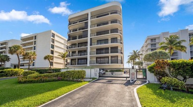 Bright and Spacious 3 Bed 3.5 Bath Condo in Oceanfront Boutique - photo 2