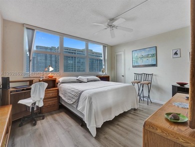 Back on the market: Unmatched Value on the Beach! An exceptional - photo 8