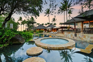 Set on 6.87 acres above Anini Reef on Kaua'i's North Shore, this - photo 2