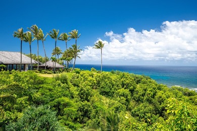 Set on 6.87 acres above Anini Reef on Kaua'i's North Shore, this - photo 5