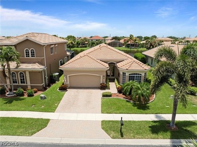 This beautiful western exposure lakefront Pool & Spa home in the - photo 1