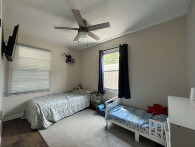 Additional listing photo 4