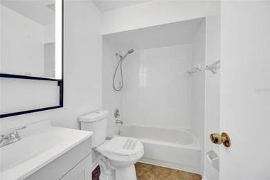 This centrally located townhome has been refreshed for modern - photo 24