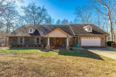 Lake Home For Sale in Soddy Daisy, Tennessee