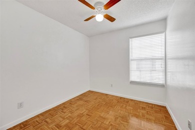 This centrally located townhome has been refreshed for modern - photo 32