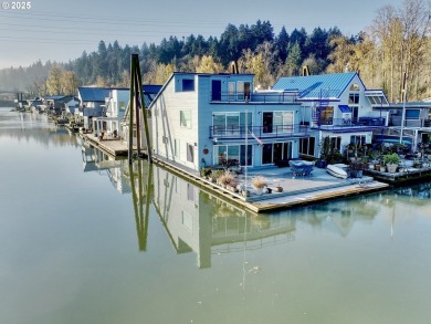 Lake Home For Sale in Portland, Oregon