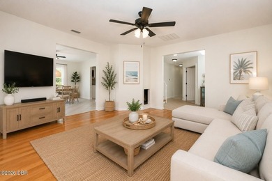 Welcome to this beautifully renovated 5-bedroom, 2.5-bath pool - photo 3