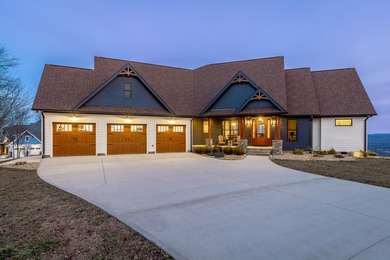 (private lake, pond, creek) Home For Sale in Jasper Tennessee